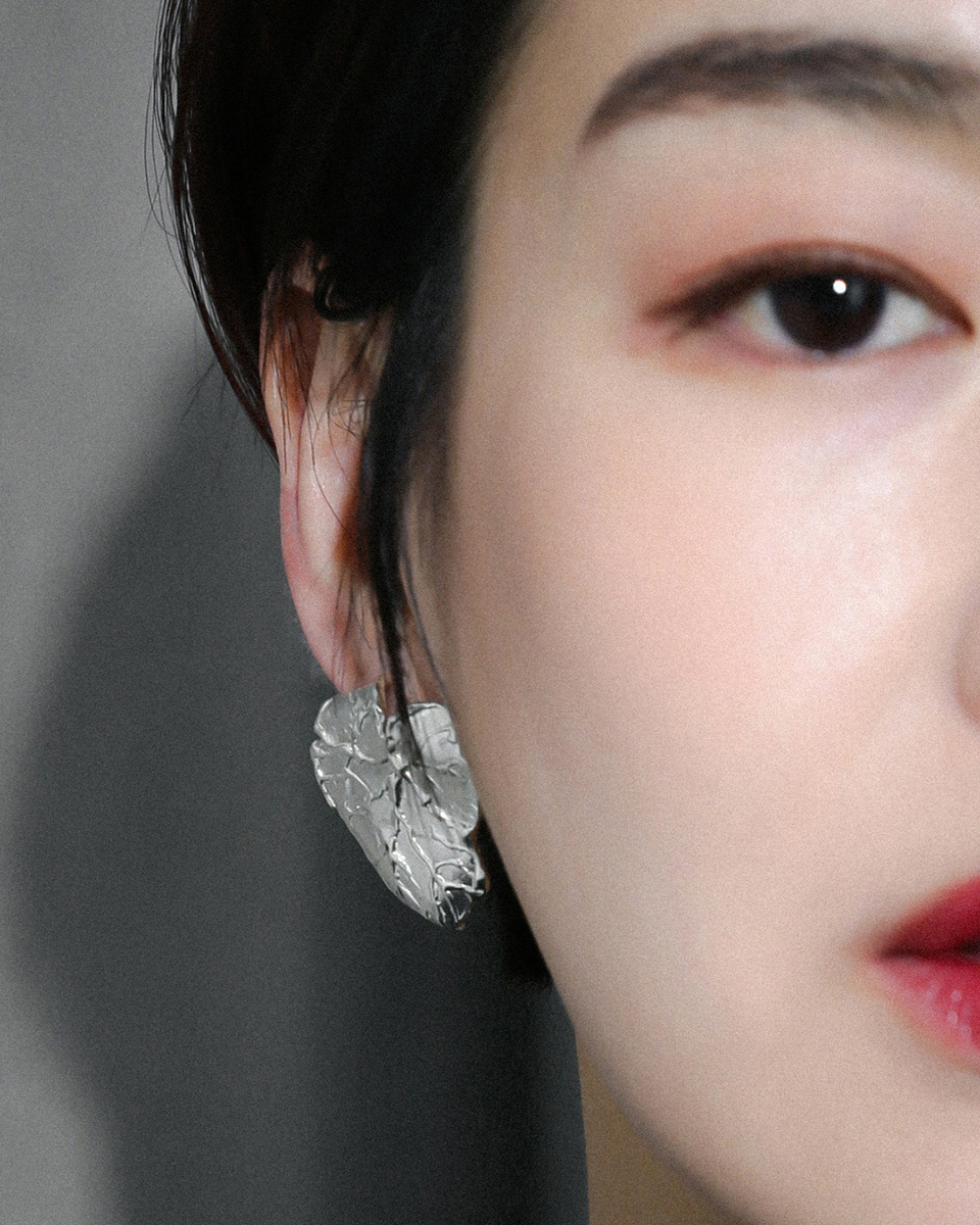 ���̹���